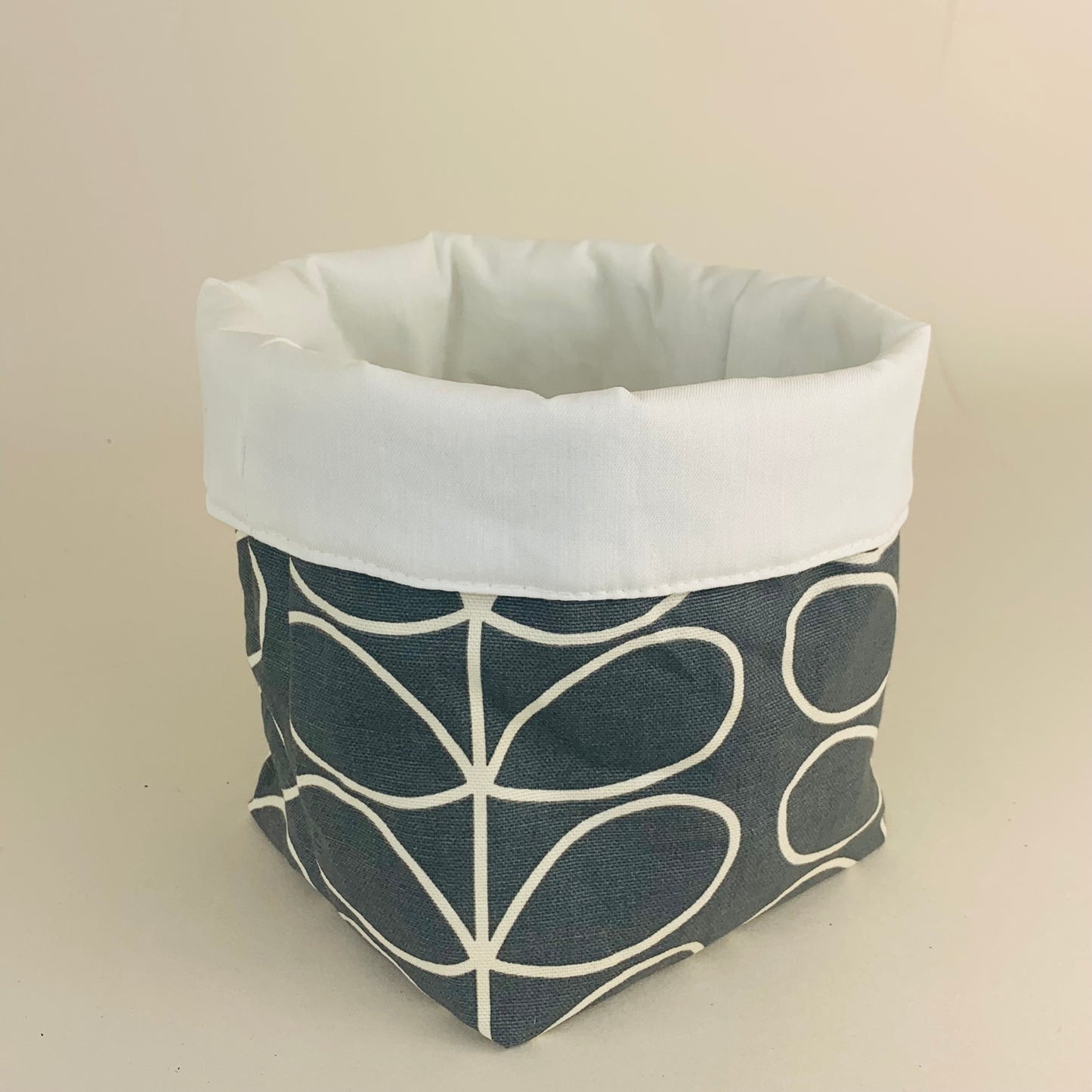 Grey Stem Orla Kiely Plant Pot Covers: Retro Decor, Multiple Sizes