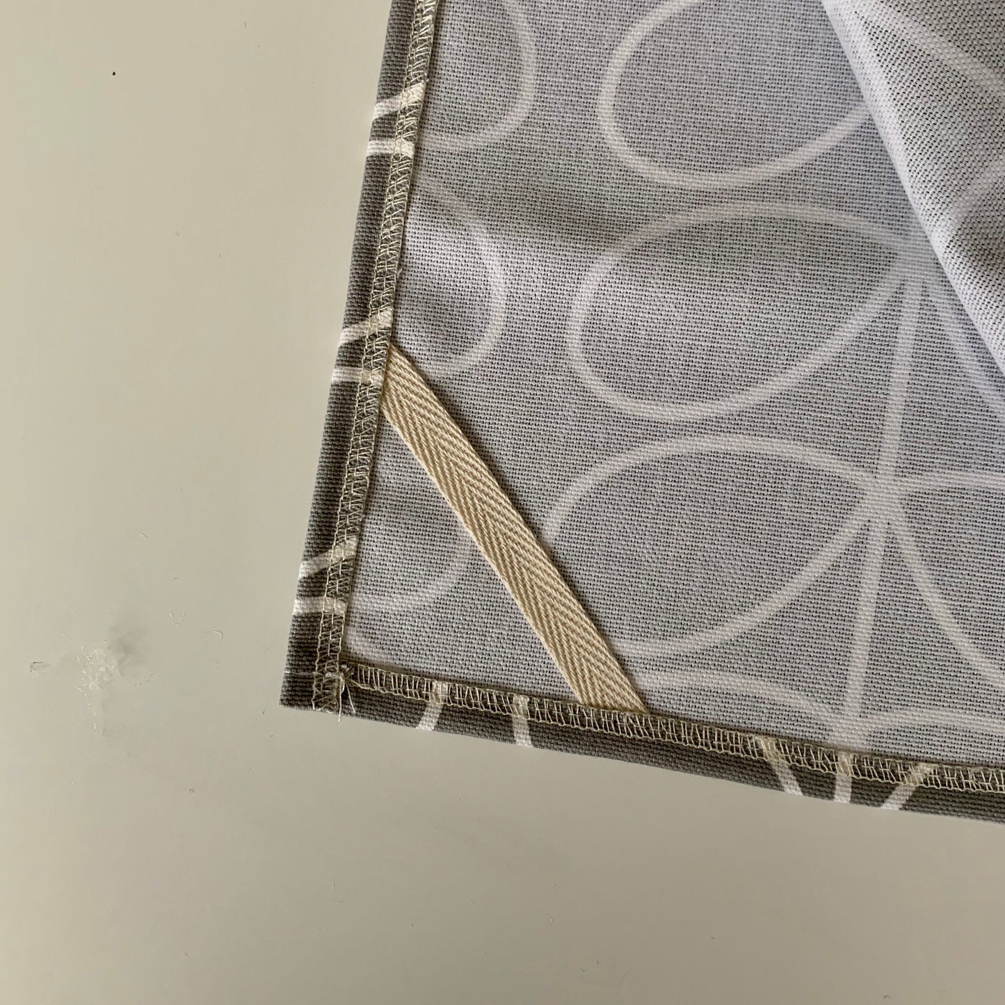 Orla Kiely Silver Stem Tea Towels: Retro Kitchen Decor