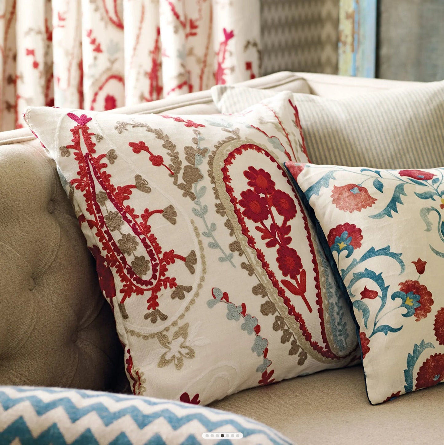 Sanderson Ottoman Flowers Cherry/Indigo Roman Blind