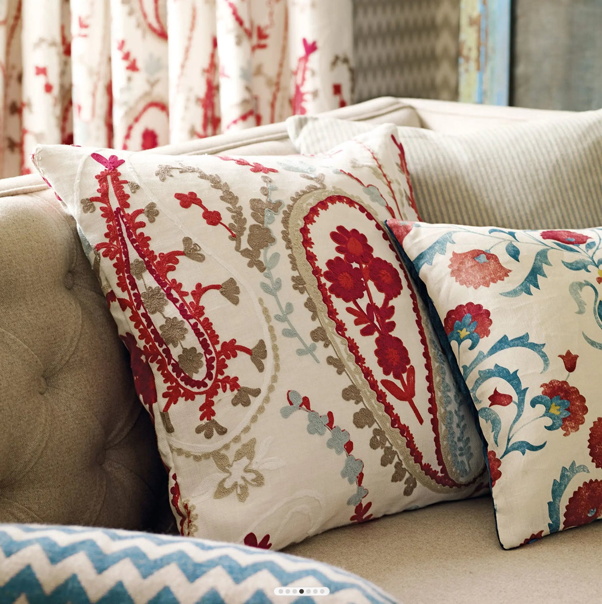Sanderson Ottoman Flowers Cherry/Indigo Roman Blind