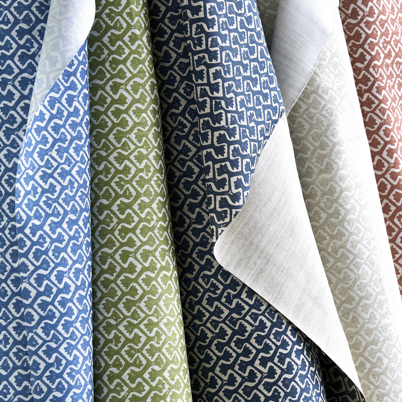Clarke & Clarke Kalpa Apple Roman Blind