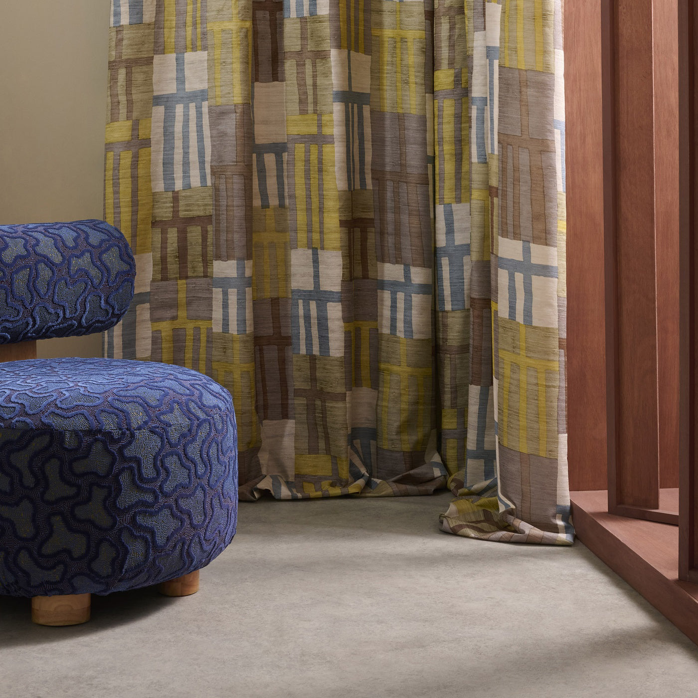Harlequin Monolith Topaz/Citrine Roman Blind