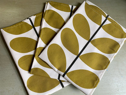 Orla Kiely Olive Stem Tea Towels: Retro Kitchen Decor