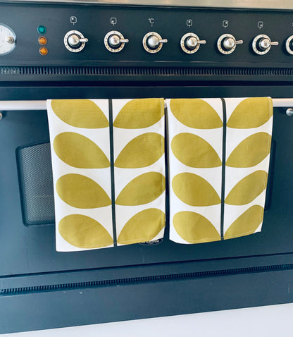 Orla Kiely Olive Stem Tea Towels: Retro Kitchen Decor