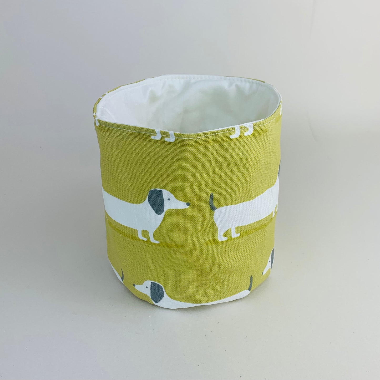 Yellow Dachshund Plant Pot Covers: Farmhouse Decor, Multiple Sizes