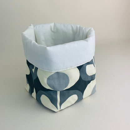 Grey Oval Orla Kiely Plant Pot Covers: Retro Decor, Multiple Sizes